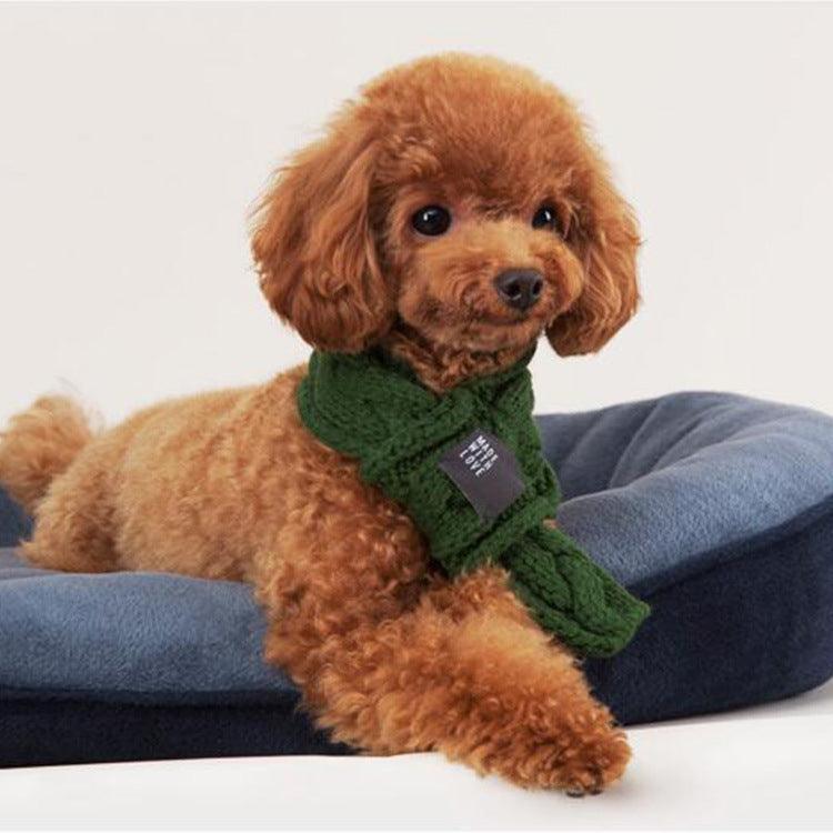 Cozy Woolen Pet Scarf: Stylish Warmth For Your Furry Friend